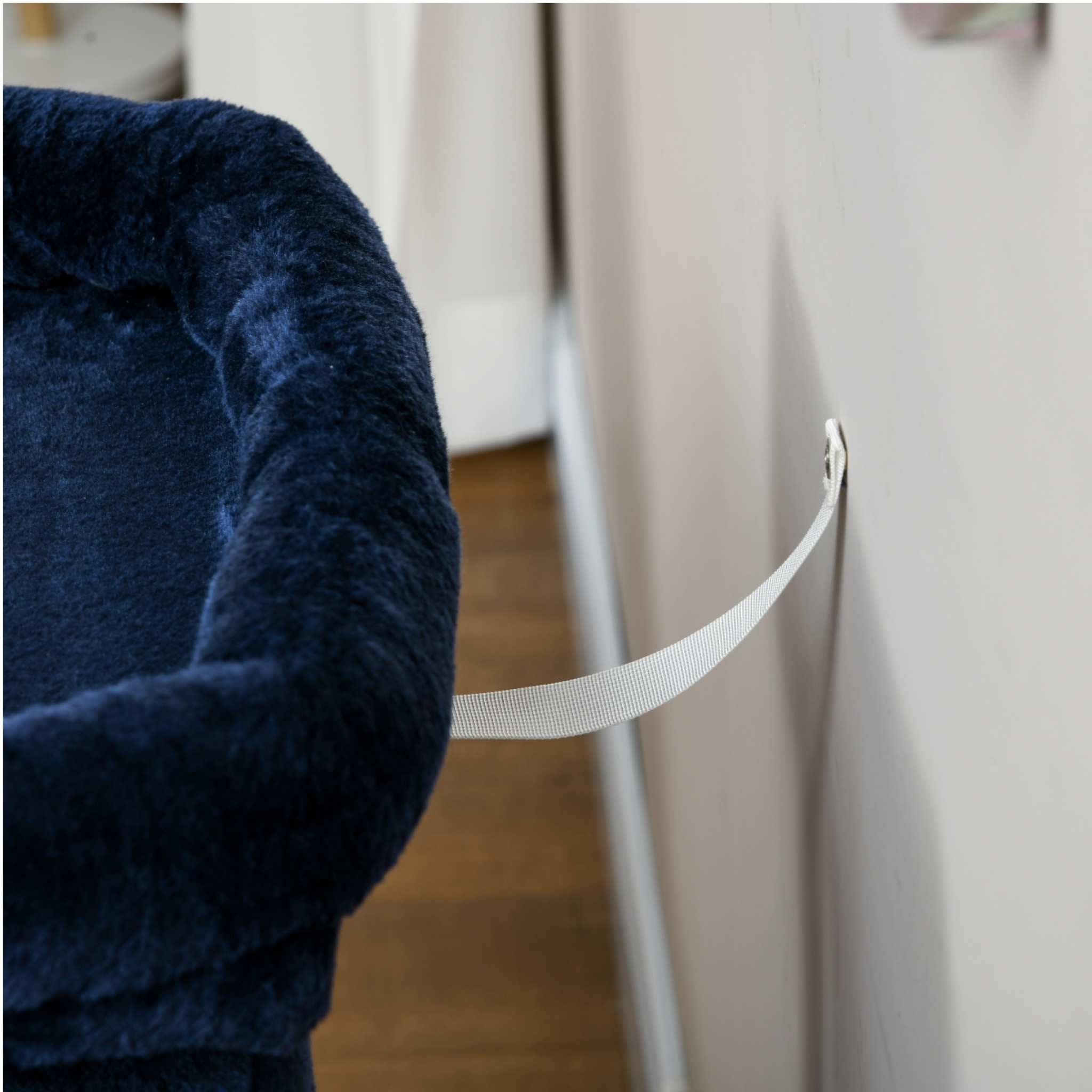 Anti tip device for blue cat tree