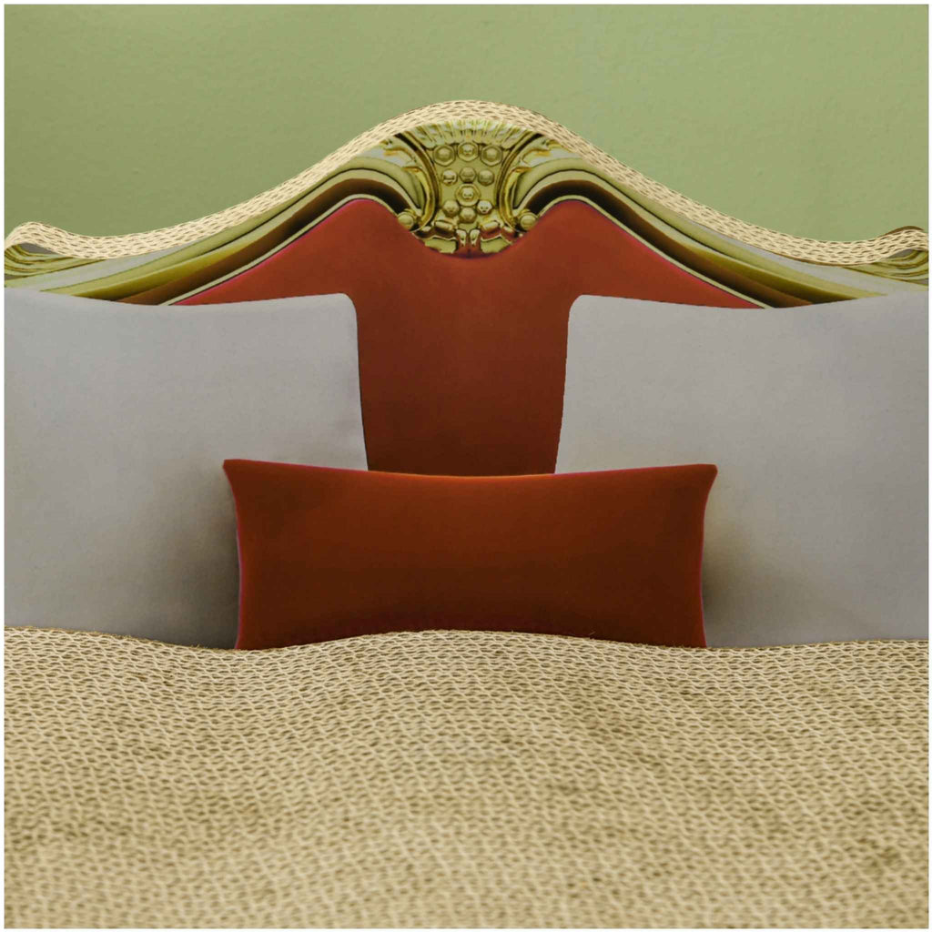 Corrugated cardboard surface on sofa style scratcher