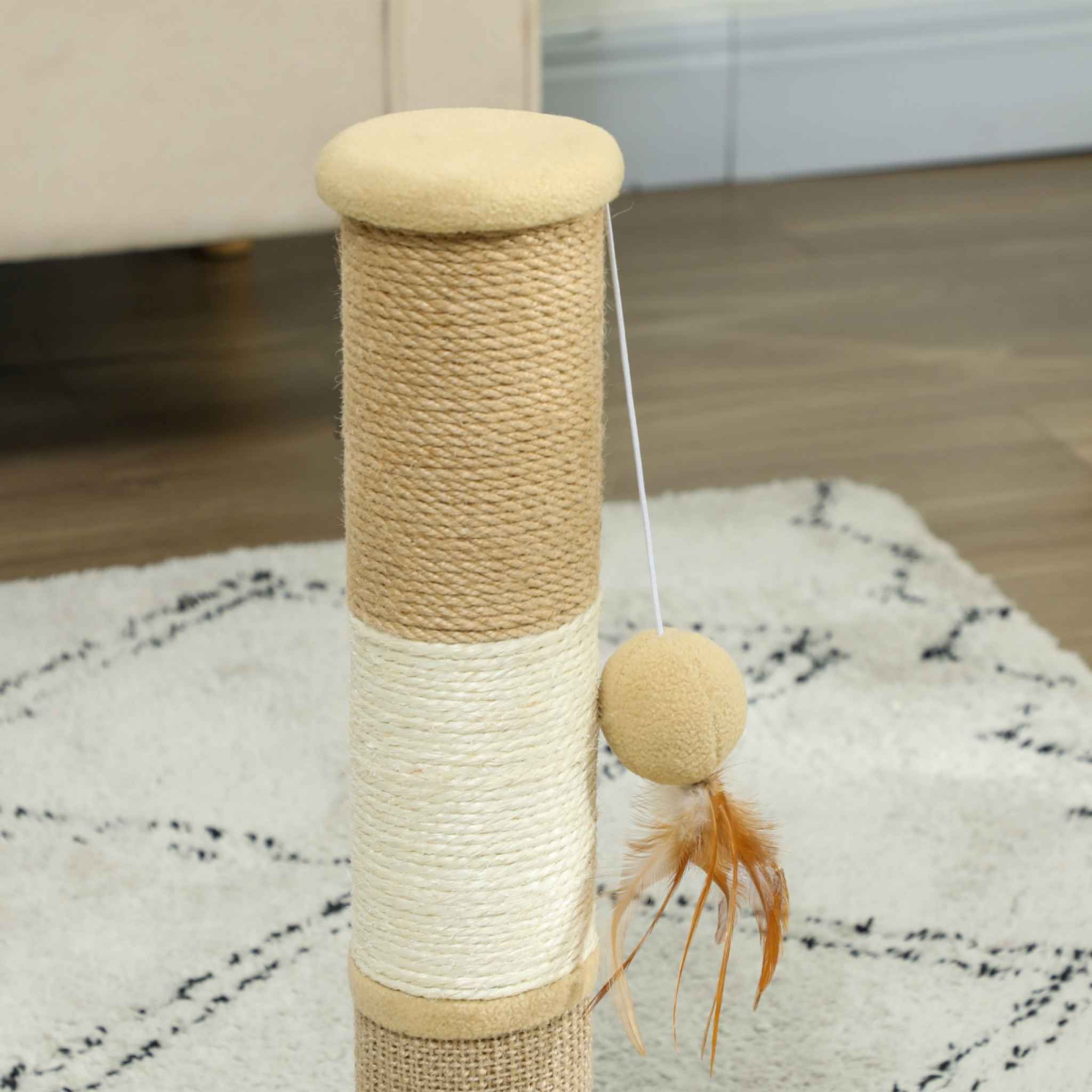 Dangling toy on 47cm tall kitten scratcher