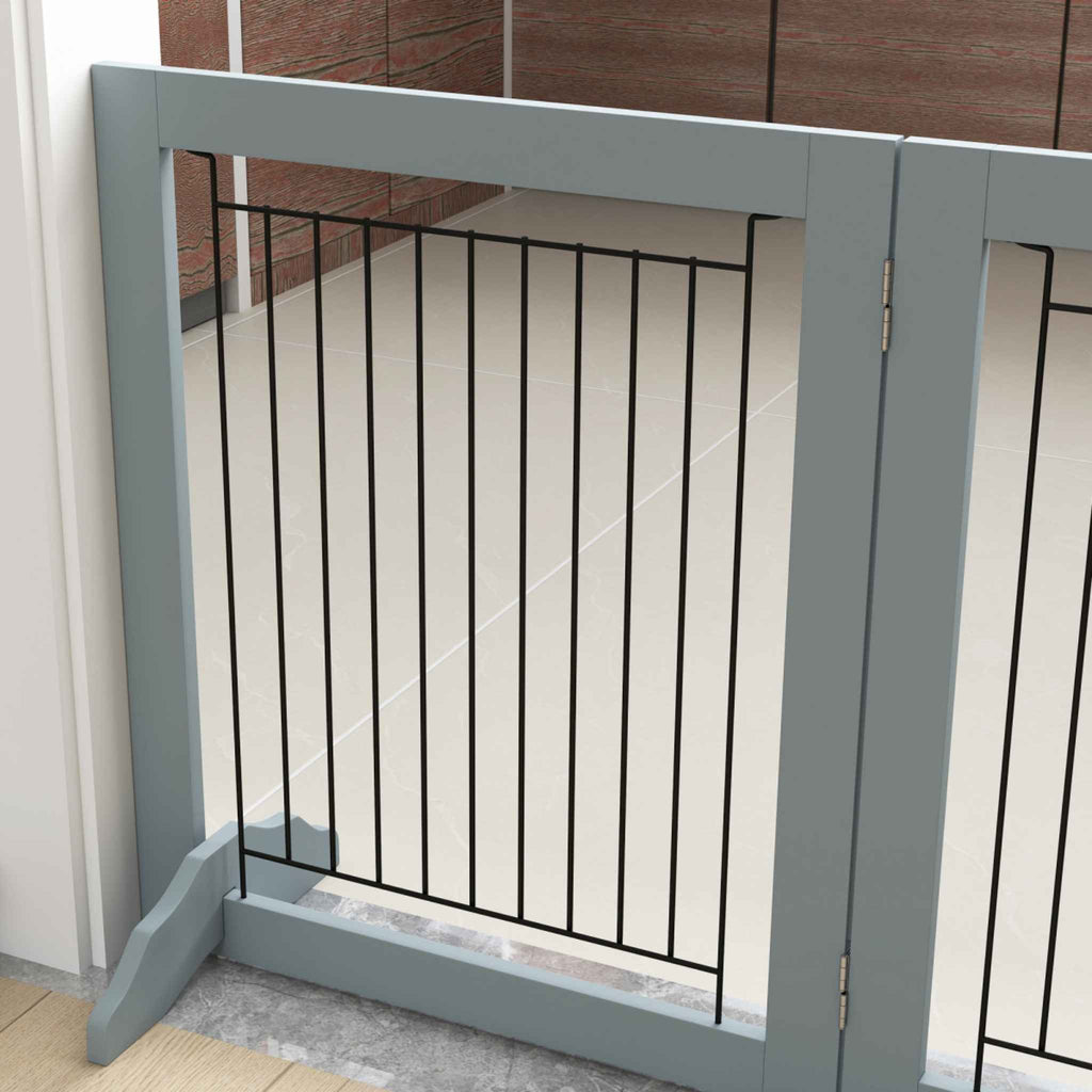 Freestanding dog barrier in hallway