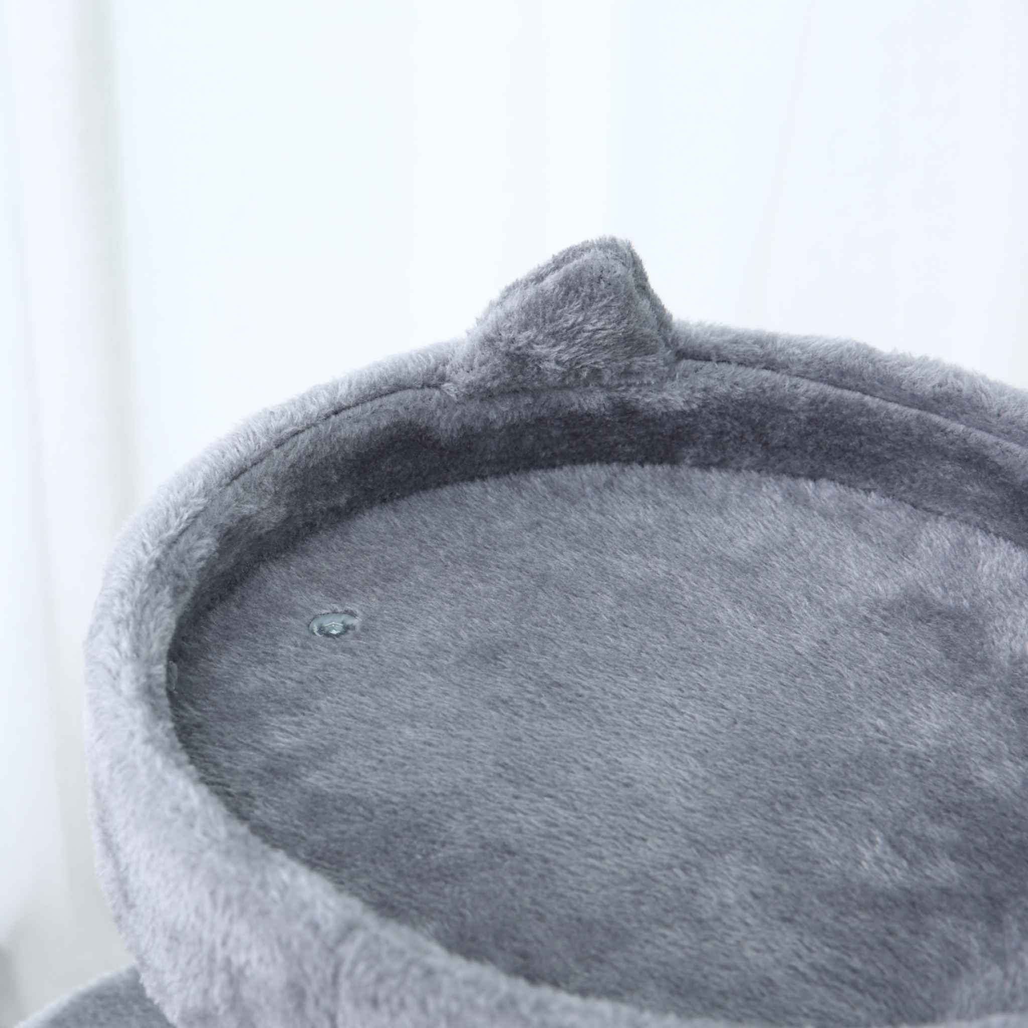 Top grey plush platform on cat tree